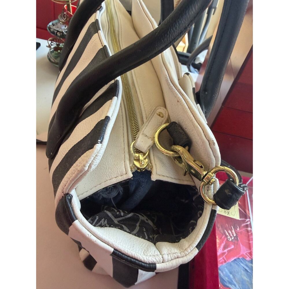 Black & White Stripped, Floral Patches, Betsey Johnson Tote Bag, Handbag & Purse - Picture 9 of 12